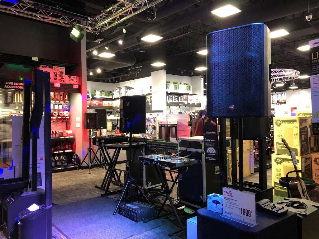 Guitar Center | 2550 Canyon Springs Pkwy Suite A, Riverside, CA 92507, USA | Phone: (951) 413-2951
