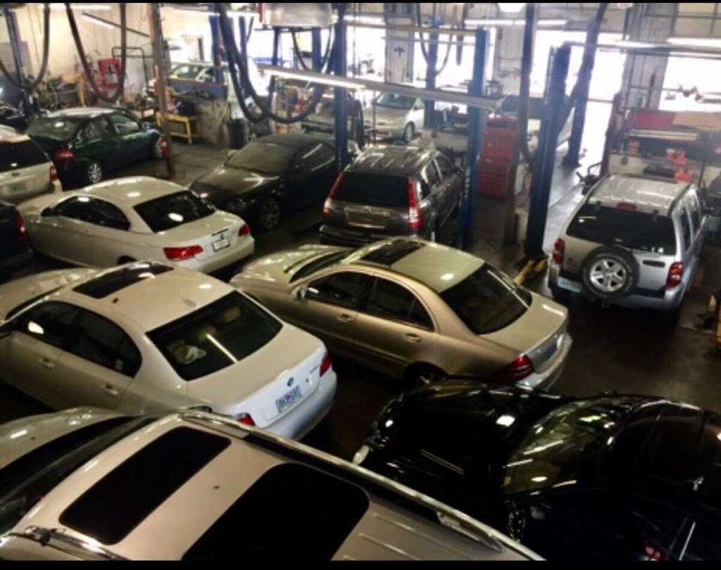 Compass Motors Auto Service Center | 8305 Bannister Rd, Kansas City, MO 64134, USA | Phone: (816) 569-2378