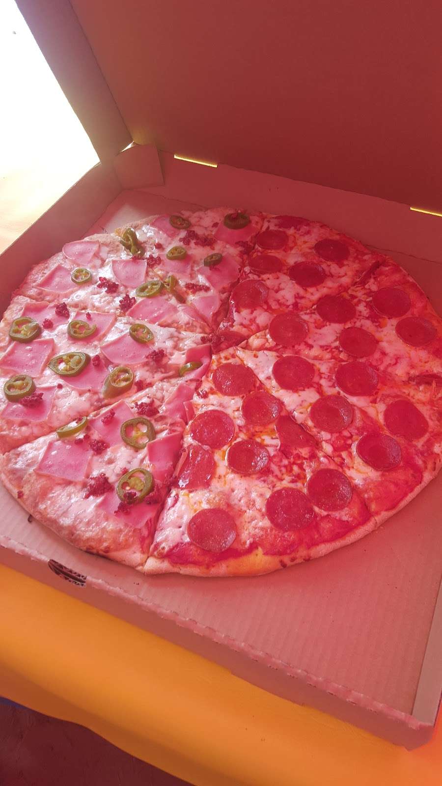 Pizzas DIANA | Guadalupe Victoria 9140, Pedregalde Sta Julia, 22604 Tijuana, B.C., Mexico | Phone: 664 549 2534