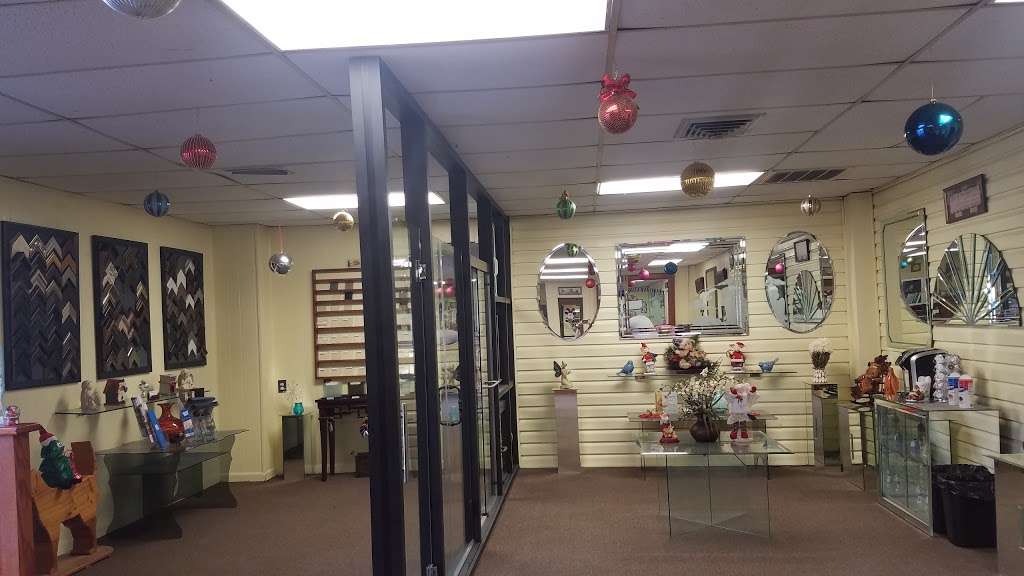 Lakeland Glass & Mirror | 2580 Old Combee Rd Suite B, Lakeland, FL 33805 | Phone: (863) 665-2483