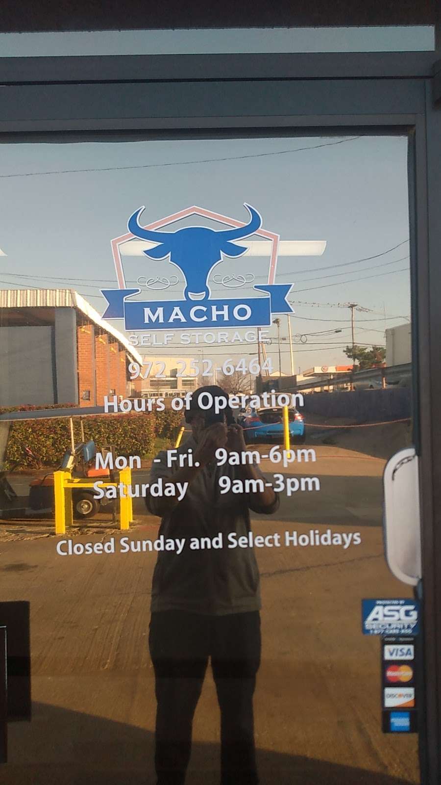 Macho Self Storage Irving | 3930 Valley View Ln, Irving, TX 75062, USA | Phone: (972) 252-6464