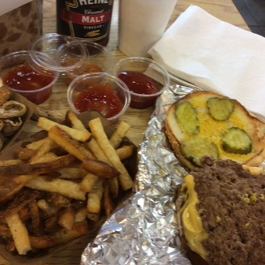 Five Guys | 1333 Bay Area Blvd #300, Webster, TX 77598, USA | Phone: (281) 332-1300