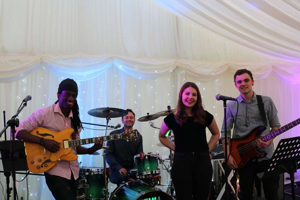 Rebels & Records London Wedding Band | 12 Galton House, Royal Herbert Pavilions, 414 Shooters Hill Road, London SE18 4LN, UK | Phone: 07870 991908