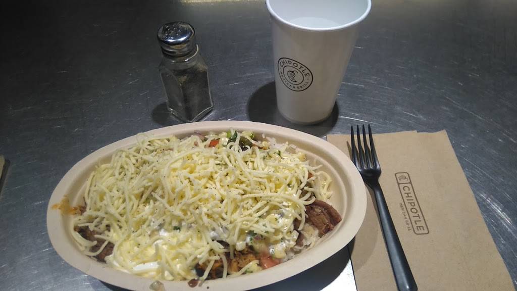 Chipotle Mexican Grill | 1617 Pleasonton Rd Ste G-107, Fort Bliss, TX 79906, USA | Phone: (915) 566-0774