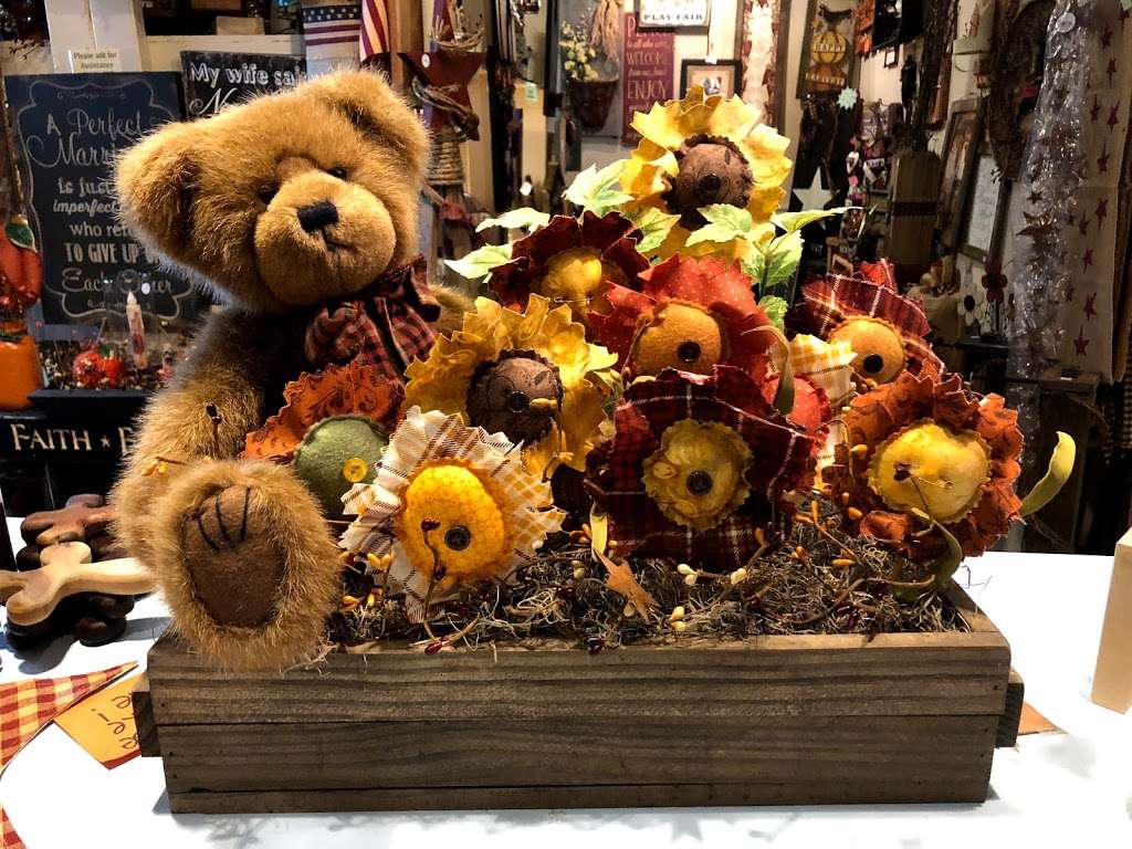 Weavers Primitive Country Decor | 848 W Penn Pike, Tamaqua, PA 18252 | Phone: (570) 225-1718