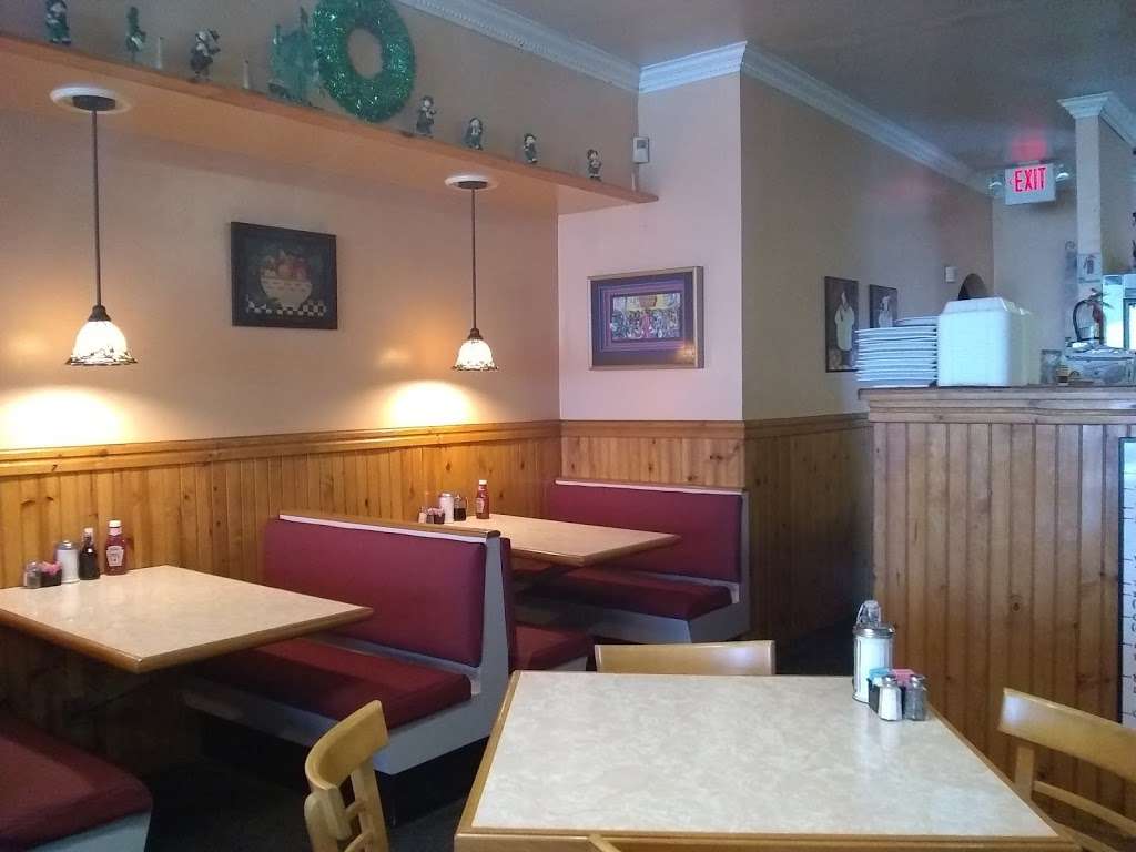 Fishers Cafe | 18 Ridge Park Dr, North Arlington, NJ 07031, USA | Phone: (201) 998-2626