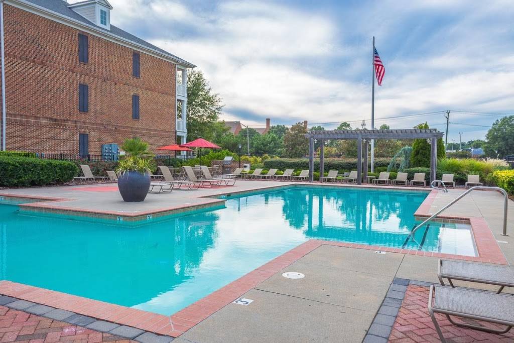 Centerville Manor Apartments | 5505 Oxford Trace Way, Virginia Beach, VA 23464, USA | Phone: (757) 366-0303