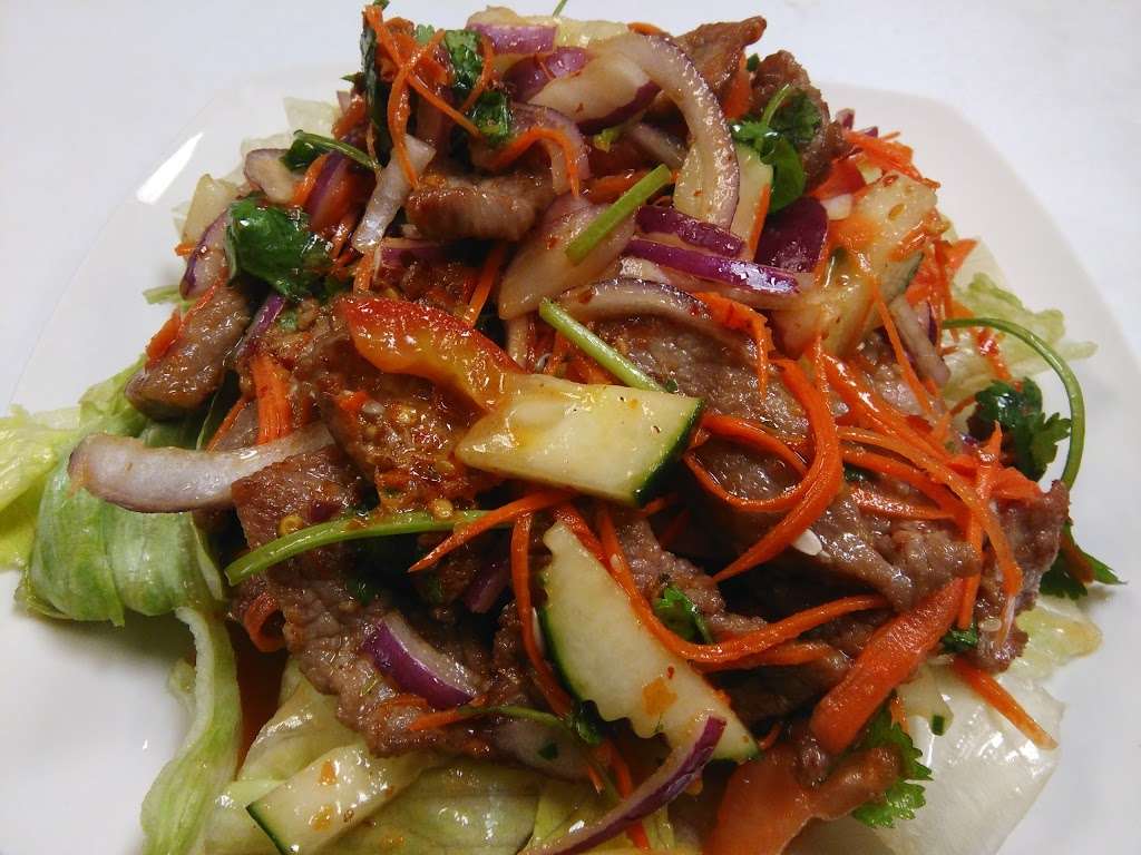 Phang Roy Thai Cuisine | 877 S Citrus Ave, Azusa, CA 91702 | Phone: (626) 966-8797