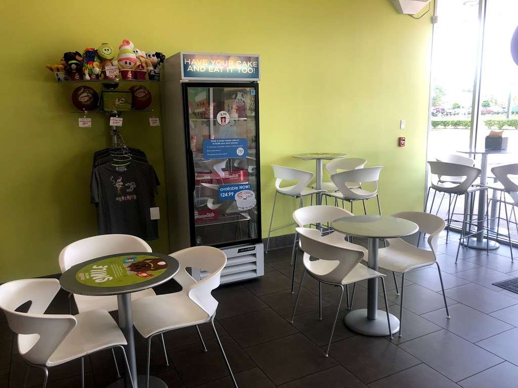 Menchies Frozen Yogurt (HEB Spring Market) | 2129 Farm to Market 2920 Suite 280, Spring, TX 77388, USA | Phone: (281) 528-9100