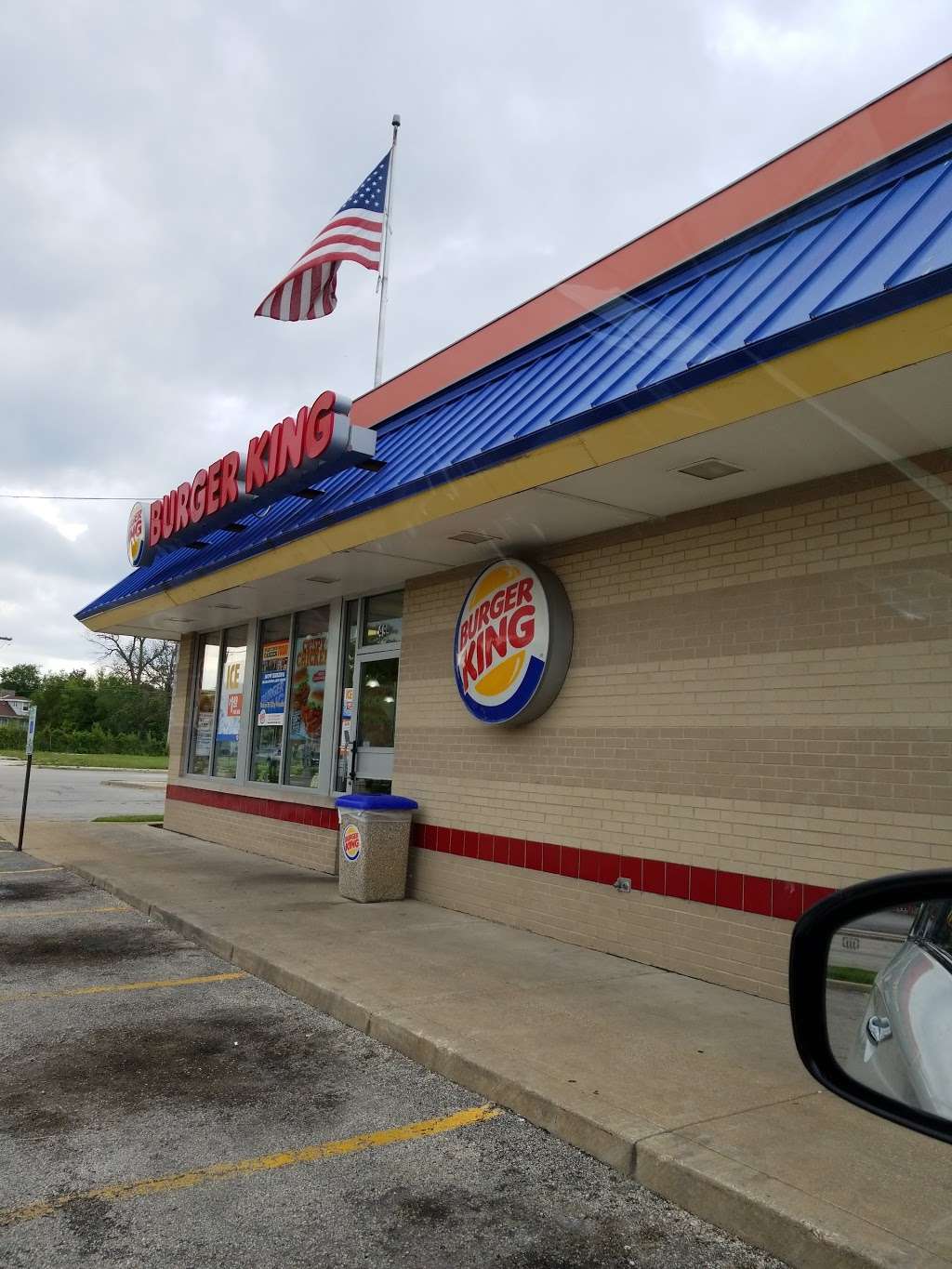 Burger King | 49 W Lake St, Maywood, IL 60153, USA | Phone: (708) 345-1501
