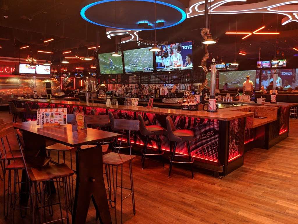 Scottsdale 101 | 7000 E Mayo Blvd, Phoenix, AZ 85054, USA