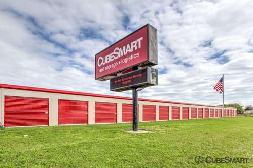 CubeSmart Self Storage | 7001 Synott Rd, Houston, TX 77083, USA | Phone: (281) 495-3488