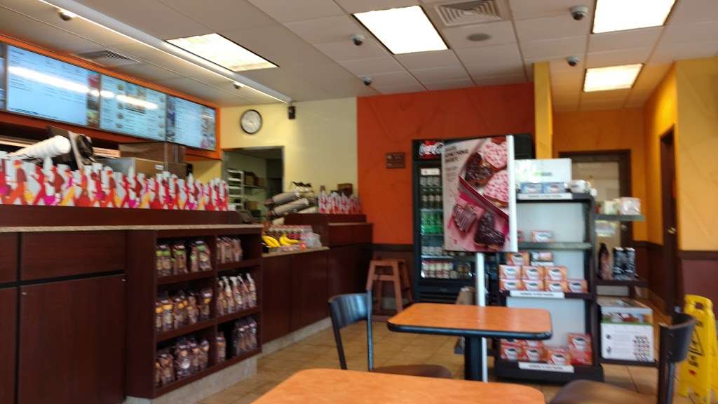 Dunkin Donuts | 2728 N Federal Hwy, Delray Beach, FL 33483, USA | Phone: (561) 272-9233