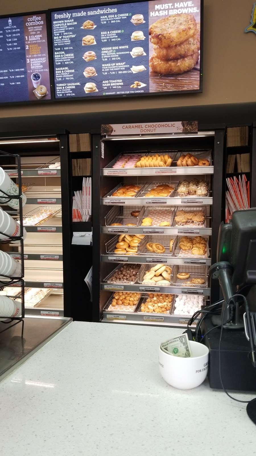 Dunkin Donuts | 8360 Cermak Rd, North Riverside, IL 60546, USA | Phone: (708) 447-9201