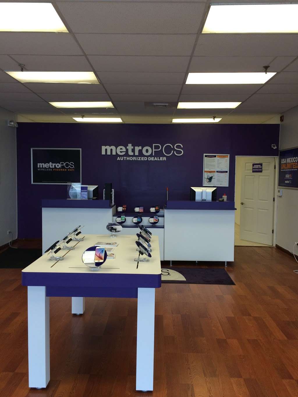 MetroPCS | 10S628 Route 83, Willowbrook, IL 60527, USA | Phone: (630) 468-2804