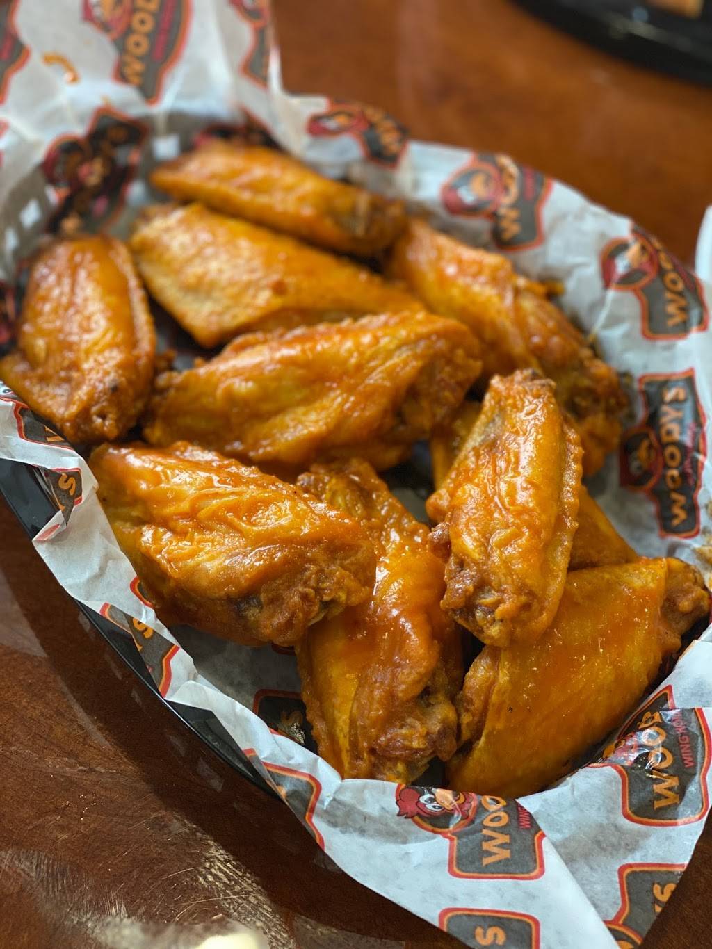 Woodys Wing House | 1840 Hilliard Rome Rd, Hilliard, OH 43026, USA | Phone: (614) 777-1818