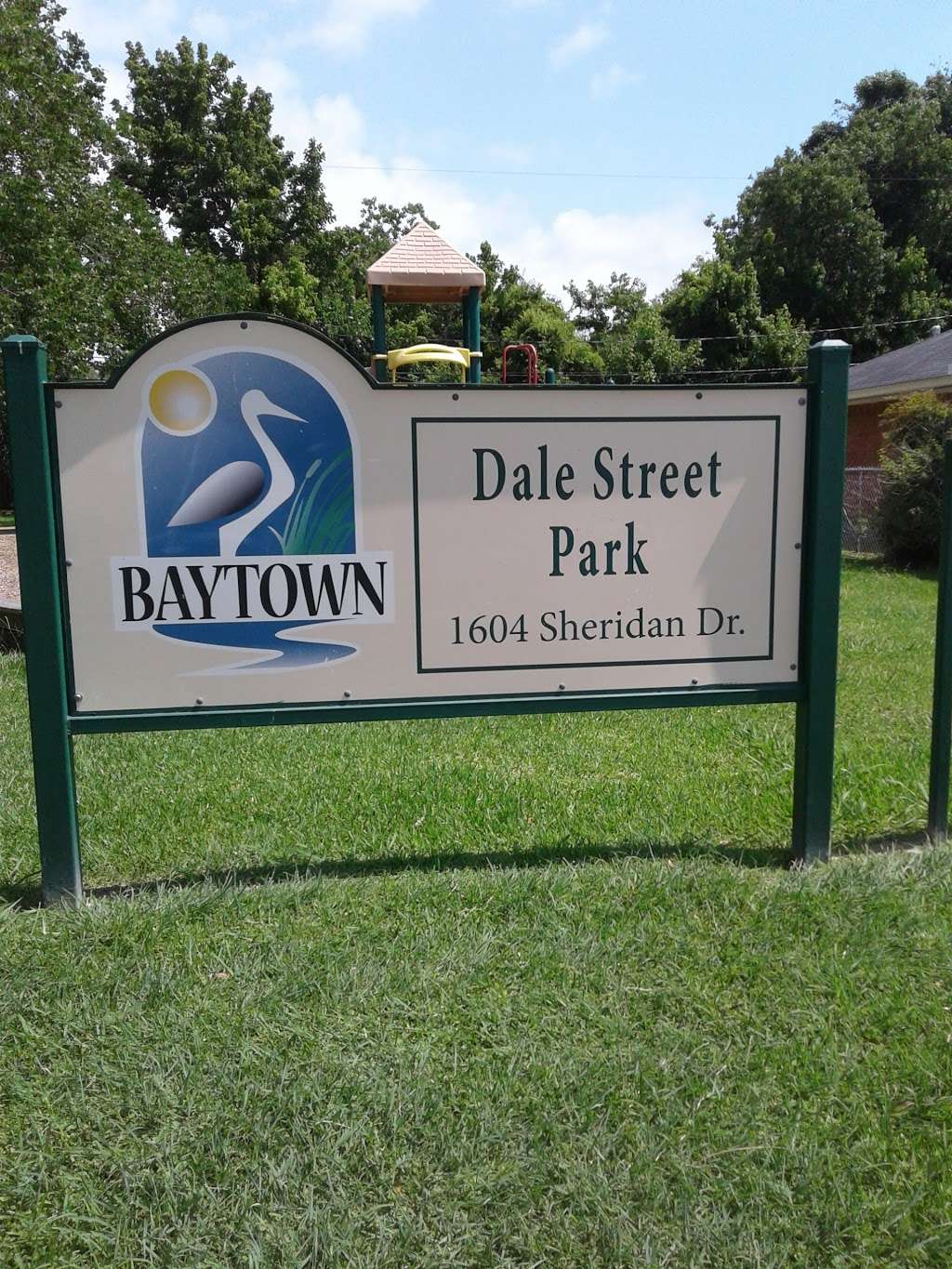 Dale Street Park | 1604 Sheridan Dr, Baytown, TX 77520, USA | Phone: (281) 420-6597