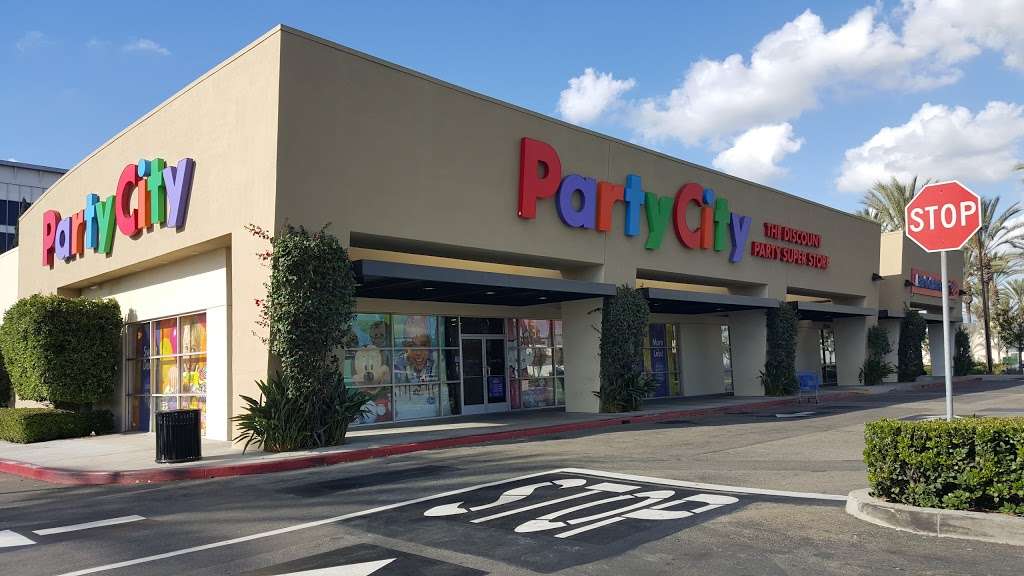 Party City | 418 N Euclid St, Anaheim, CA 92801, USA | Phone: (714) 491-4800