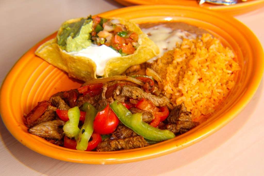 Dos Reales Authentic Mexican Restaurant | 6453 Quivira Rd, Shawnee, KS 66216, USA | Phone: (913) 962-5014