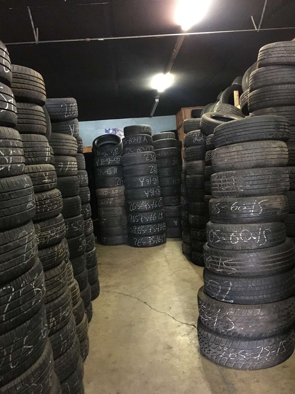 Orlandos Tire Shop | 2201 Plainfield Rd, Joliet, IL 60403 | Phone: (779) 456-9447