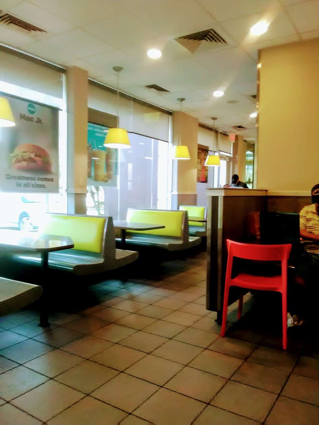 McDonalds | 1605 E Mitchell Hammock Rd, Oviedo, FL 32765, USA | Phone: (407) 977-9086