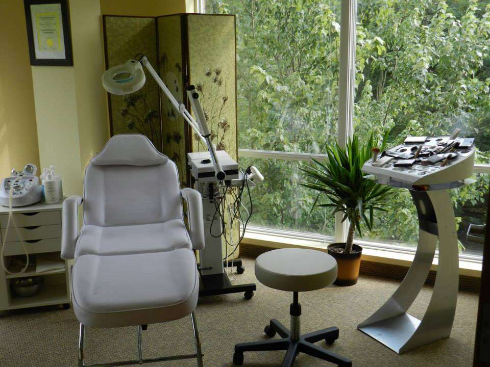 Ashburn Laser & Skincare Clinic | 44121 Harry Byrd Hwy Suite #285, Ashburn, VA 20147, USA | Phone: (703) 687-4002