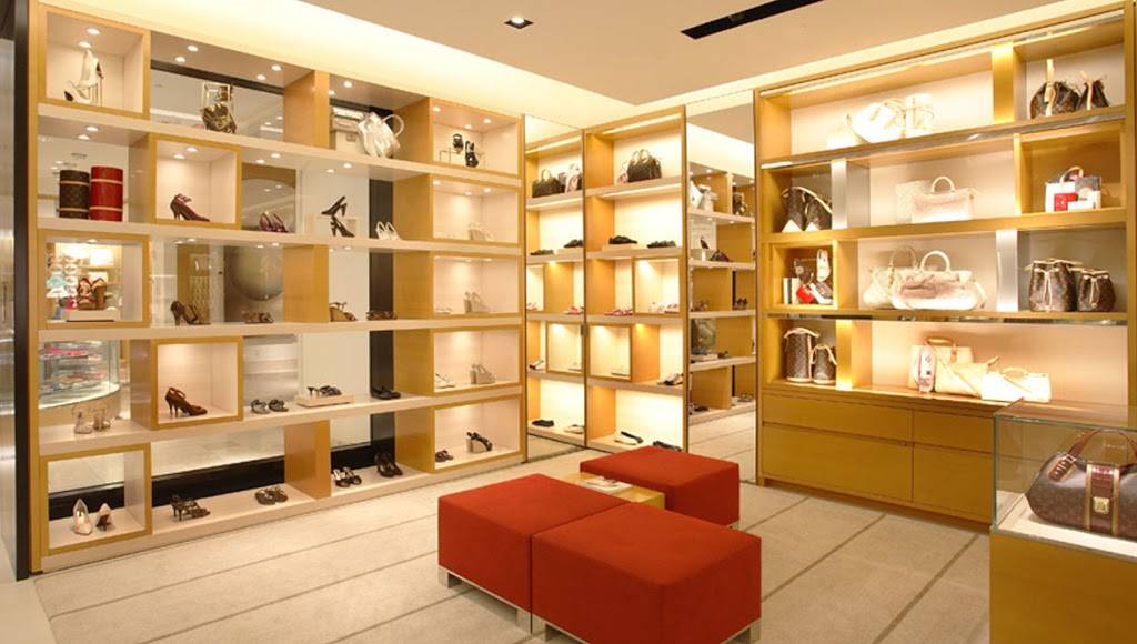 Louis Vuitton Miami Coral Gables Neiman Marcus | 390 San Lorenzo Road, Coral Gables, FL 33146, USA | Phone: (305) 446-0116