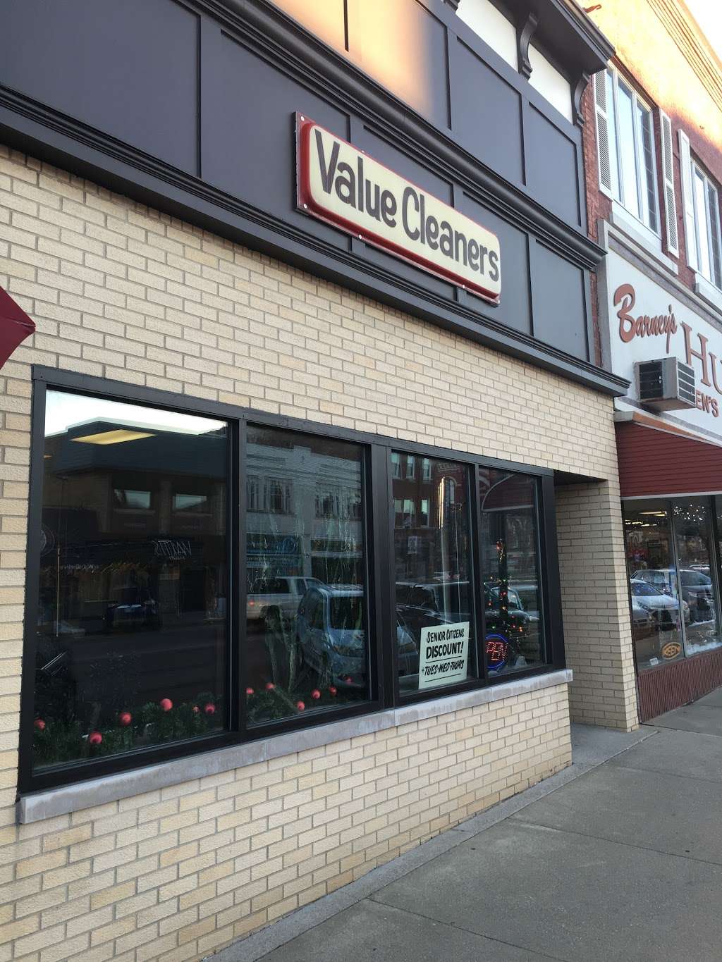 Value Cleaners | 112 N Main St, Crown Point, IN 46307, USA | Phone: (219) 663-5738
