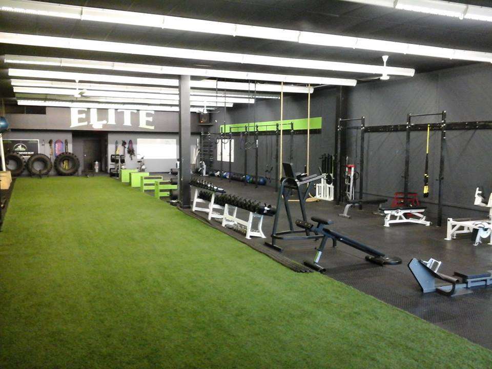 Elite FitnessTraining Roselle | 390 E Irving Park Rd, Roselle, IL 60172, USA | Phone: (630) 893-0778