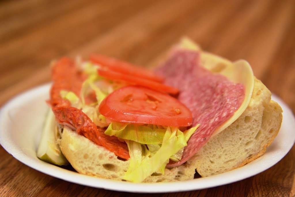 Mom and Dads Deli | 6345 S Central Ave, Chicago, IL 60638, USA | Phone: (773) 767-3354