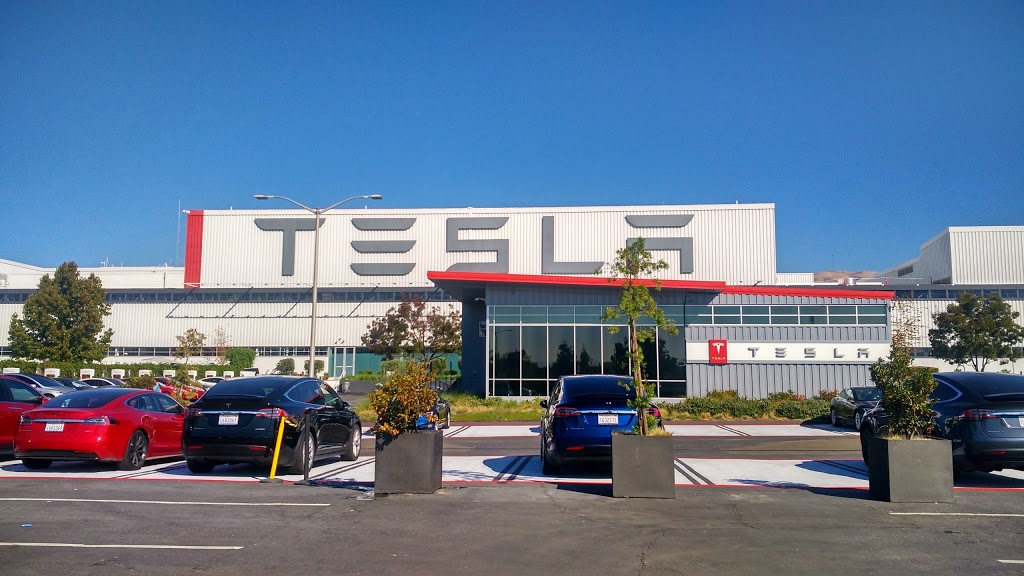 Tesla Delivery Center | 47623 Fremont Blvd, Fremont, CA 94538, USA