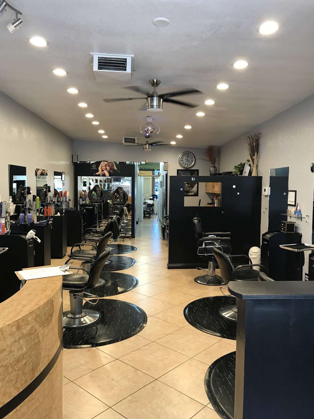 hair studio salon | 5605 South St, Lakewood, CA 90713, USA | Phone: (562) 461-0346