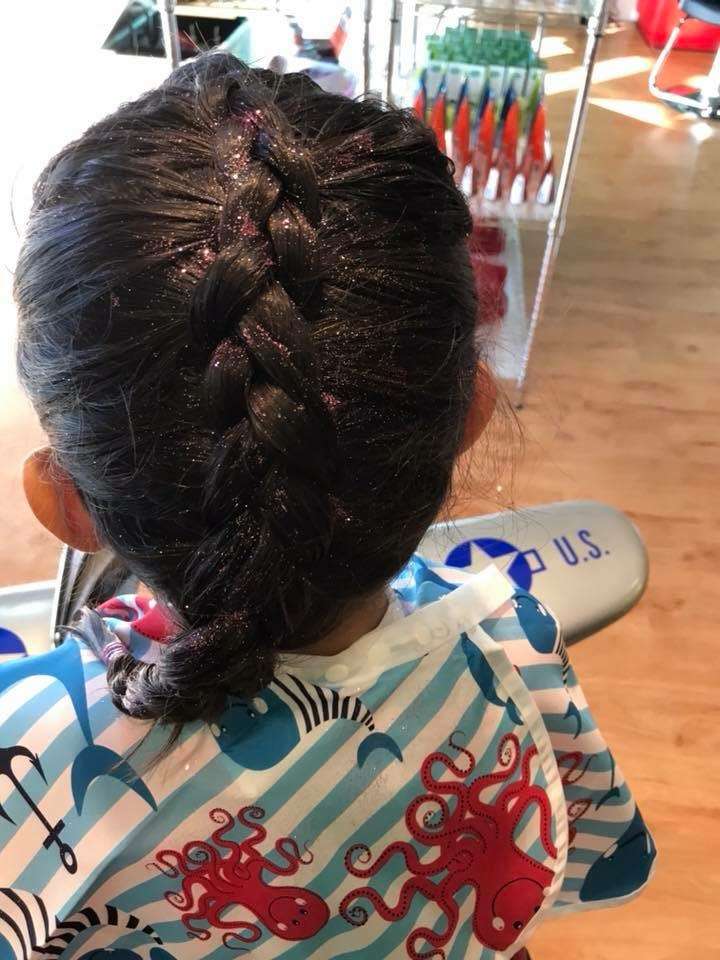 Pigtails & Crewcuts - Haircuts for Kids | 6028 Worth Pkwy #105, San Antonio, TX 78257 | Phone: (210) 558-3411