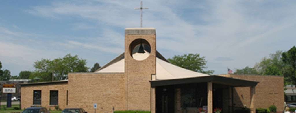 Transfiguration Catholic Church | 316 W Mill St, Wauconda, IL 60084, USA | Phone: (847) 526-2400