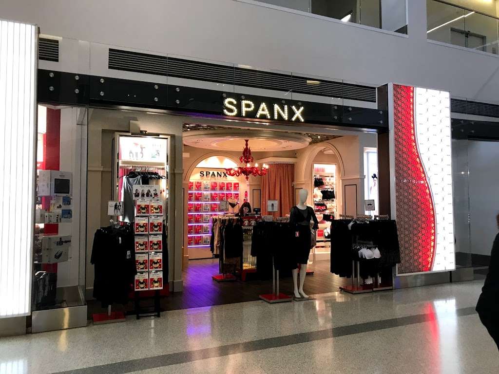 SPANX | 200 World Way, Los Angeles, CA 90045, USA