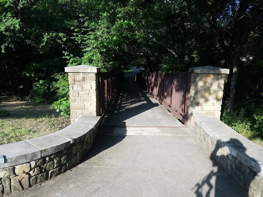 Santa Fe Trail Park | 2804 Oak Grove Dr, Plano, TX 75074, USA