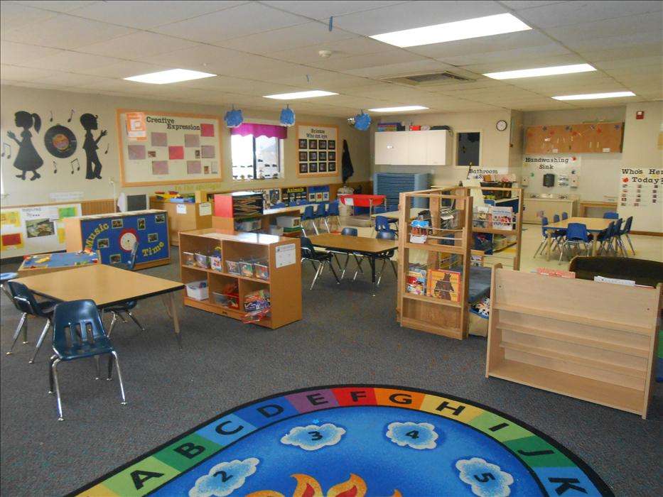 51st & Peoria KinderCare | 10406 N 51st Ave, Glendale, AZ 85302, USA | Phone: (623) 939-8319