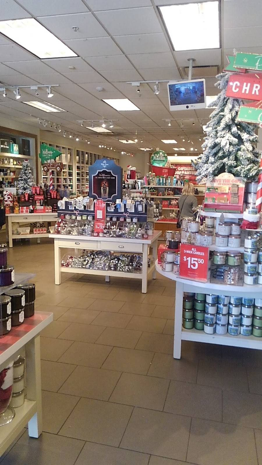 Bath & Body Works | 2812 Interstate 45 N, Conroe, TX 77303, USA | Phone: (936) 756-1414