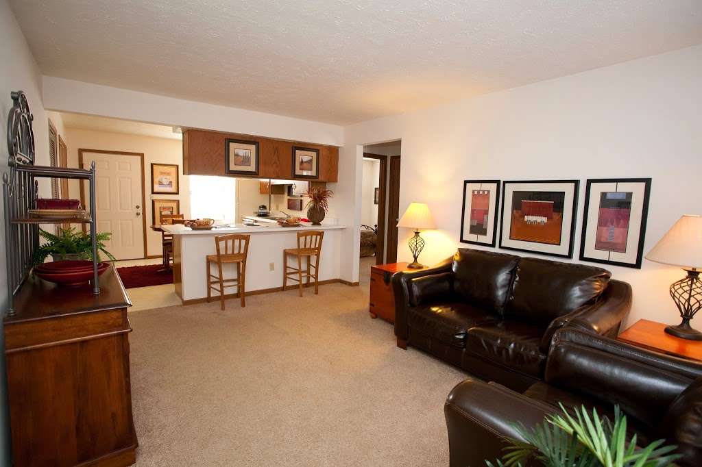 Sandstone Court Apartments | 1039 Paz Dr N, Greenwood, IN 46142 | Phone: (317) 888-4288