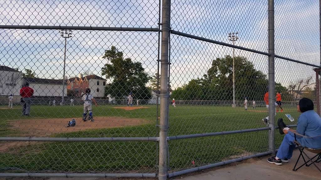 Cottage Grove Park 2100 Arabelle St, Houston, TX 77007