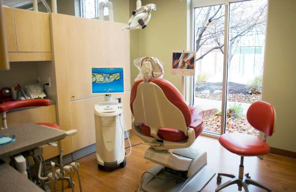 Tally J Brad DDS | 13650 Roe Ave, Overland Park, KS 66224, USA | Phone: (913) 491-5040