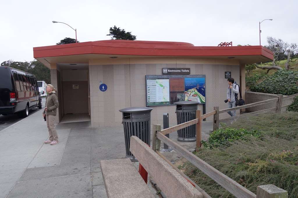 Golden Gate Bridge/Toll Plaza | San Francisco, CA 94129, USA