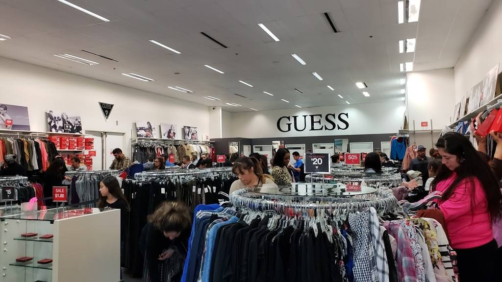 GUESS Onsite Store | 1901 E 15th St, Los Angeles, CA 90021, USA | Phone: (213) 765-3230