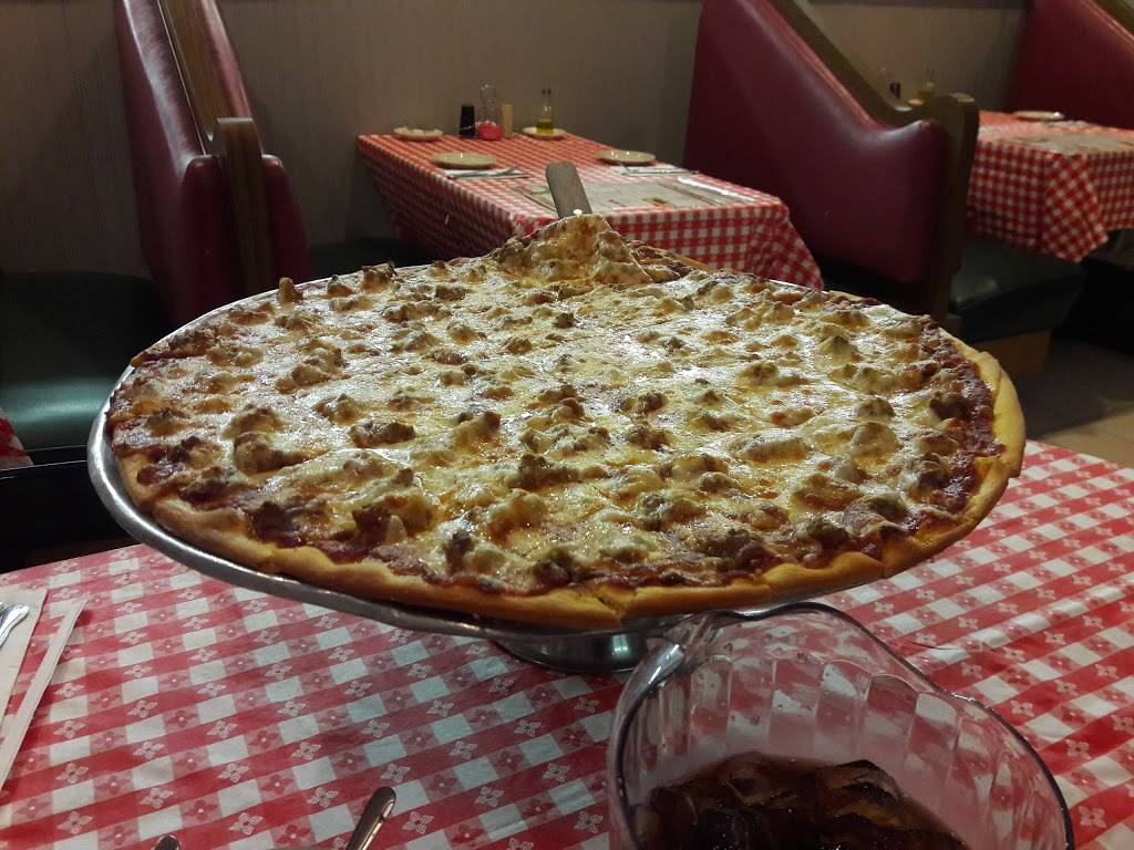 Gioacchinos Pizza & Restaurant | 5201 St Charles Rd, Bellwood, IL 60104, USA | Phone: (708) 544-0380