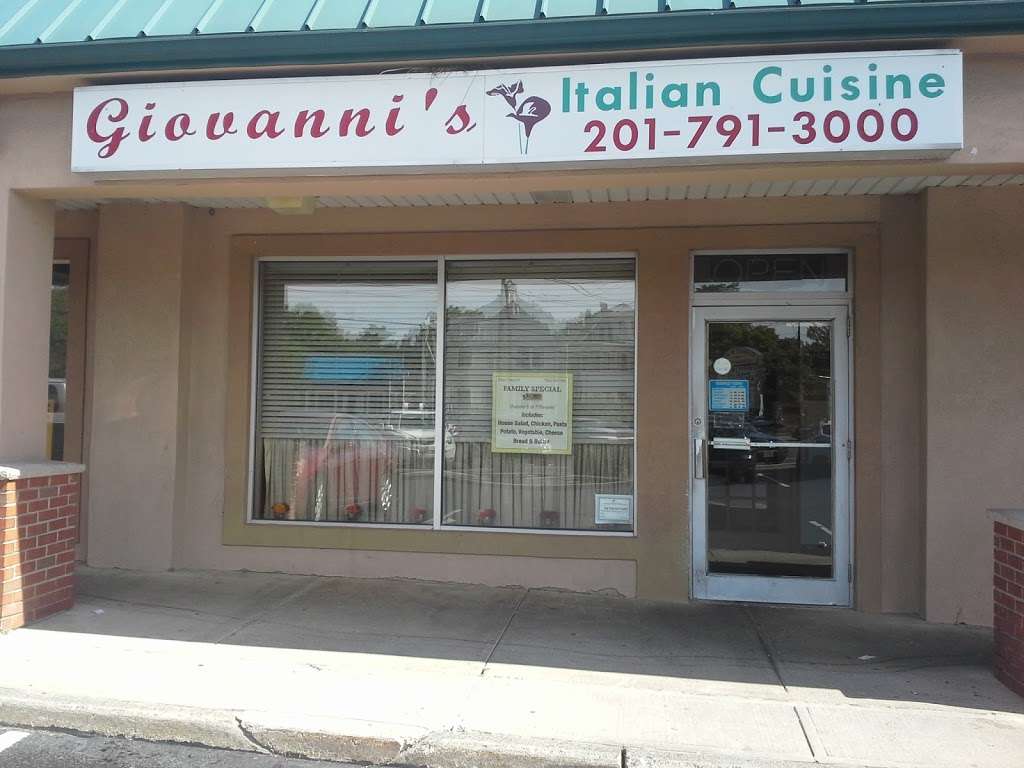 Giovannis Restaurant | 430 Market St, Elmwood Park, NJ 07407, USA | Phone: (201) 791-3000