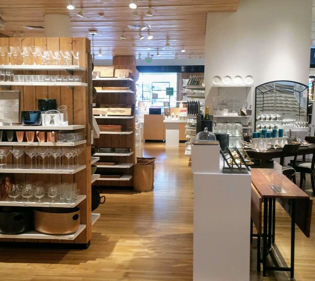 Crate And Barrel 75 W Colorado Blvd Pasadena Ca 91105 Usa,Decoracion De Cumpleanos Negro Dorado Y Rojo