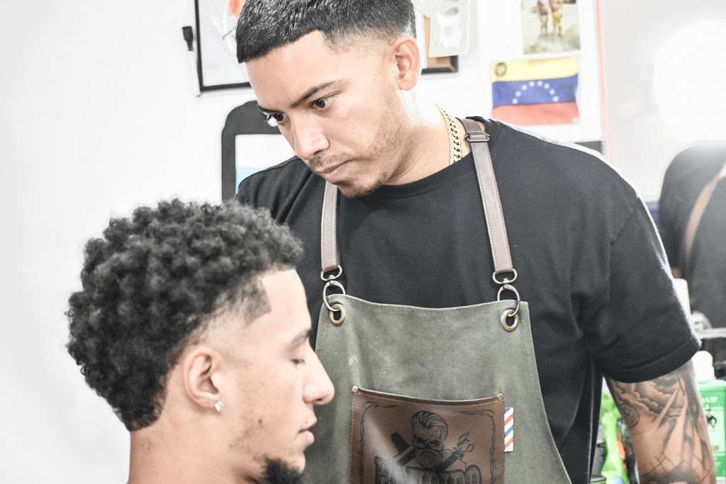 Original Cut Barbershop | 5219 W Addison St, Chicago, IL 60641 | Phone: (773) 629-0429