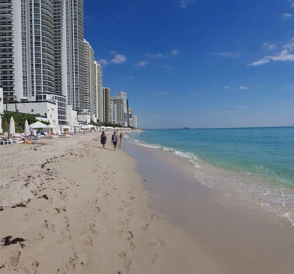 Trump Towers Sunny Isles Condos | 15901 Collins Ave #2307, Sunny Isles Beach, FL 33160, USA | Phone: (305) 998-9922