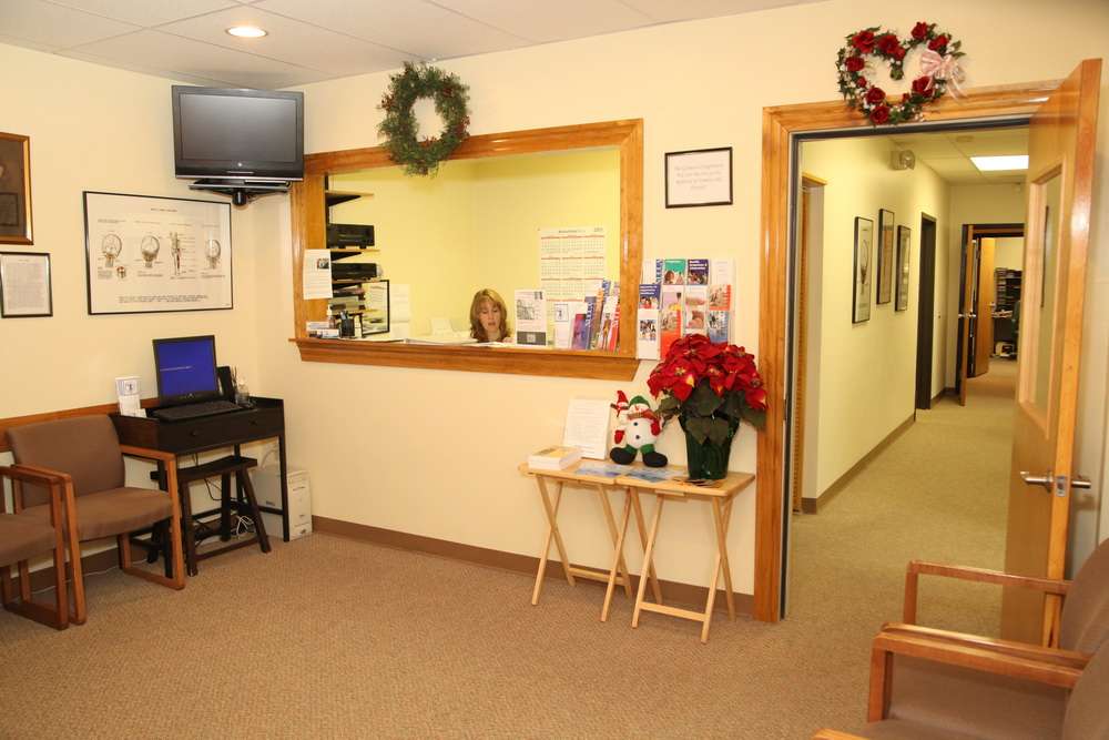 New England Spinal Care | 106 Access Rd #7, Norwood, MA 02062 | Phone: (781) 255-5565