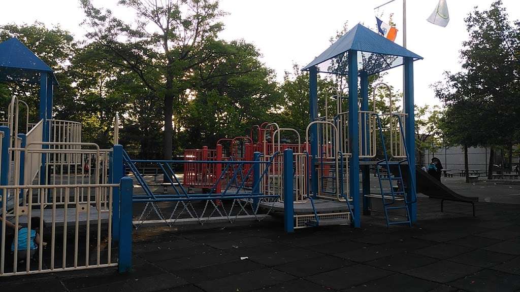 Sheepshead Playground | Avenue Z &, Nostrand Ave, Brooklyn, NY 11235, USA